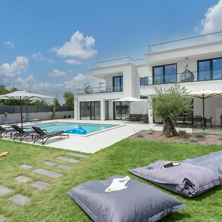Villa 78 Feriehus Banjole